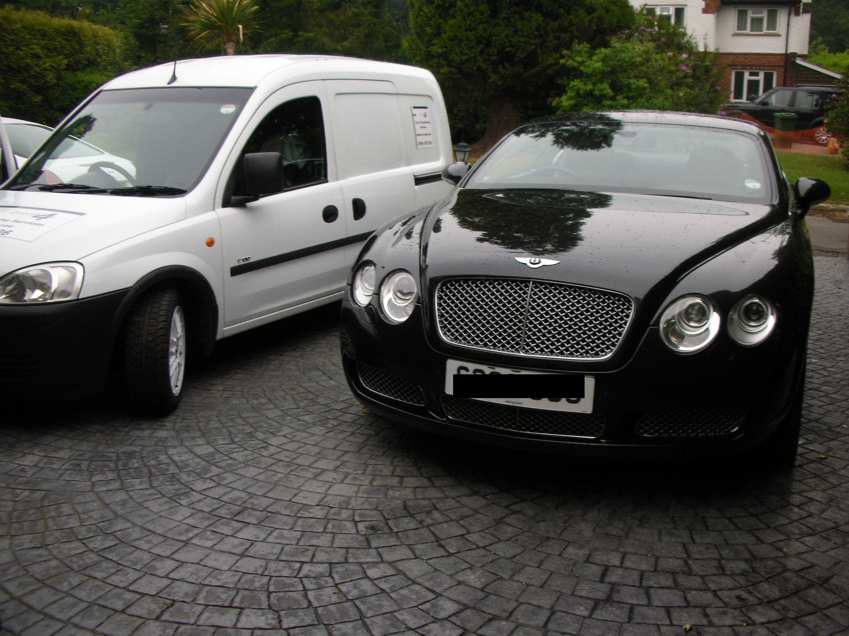 <Bentley GT 2004>